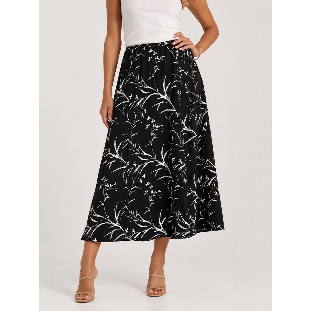 Villager Petite Liz Claiborne Black White Floral Maxi Skirt Elastic Waist 10P